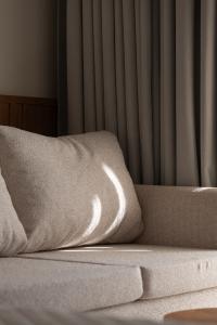 assano_no11_00020_large